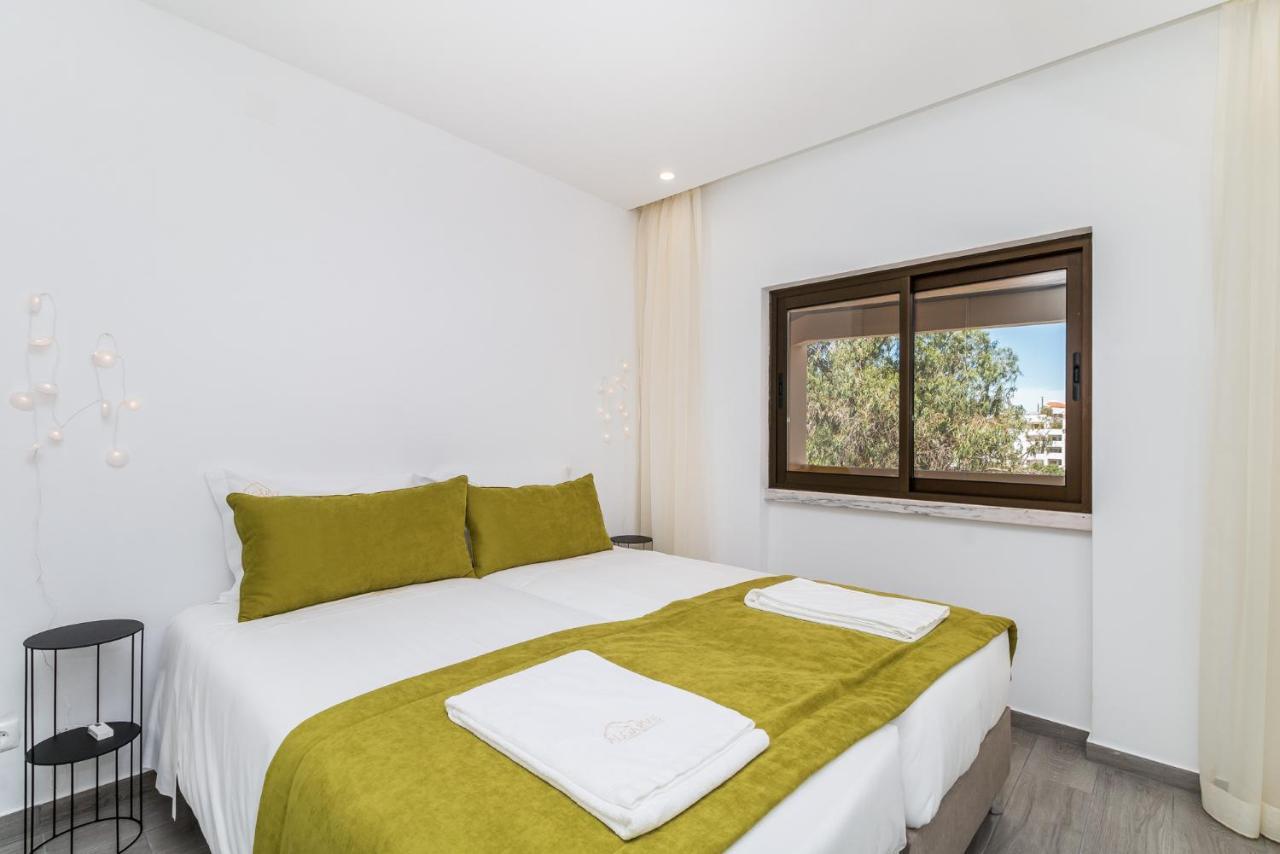 Algarve Golden Properties: Iberlagos 226 *