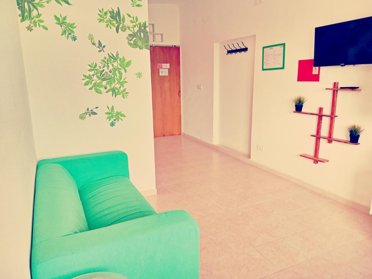 Pensión Residencia Norte - Al 2*