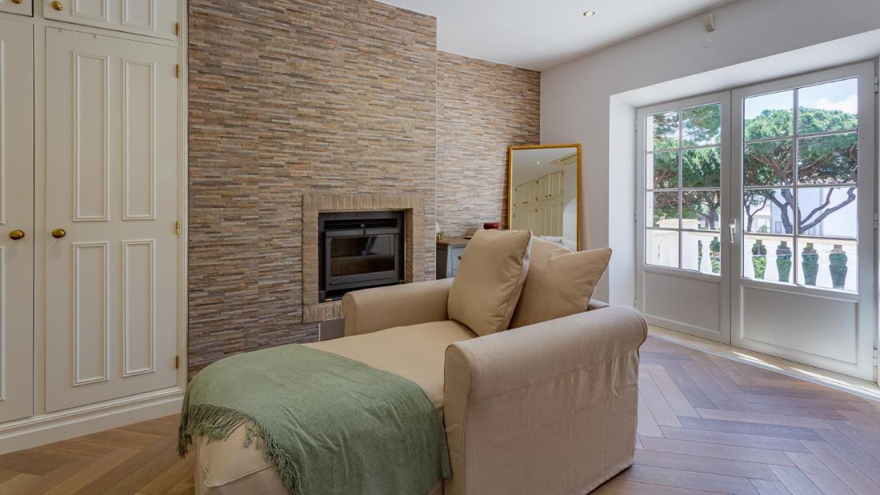 Villa Portuguese Mansion Close To Marina, Golf And Beach.