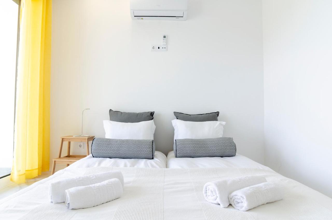 Apartment Ocean Views - New Private With Pool & Sea Views *
