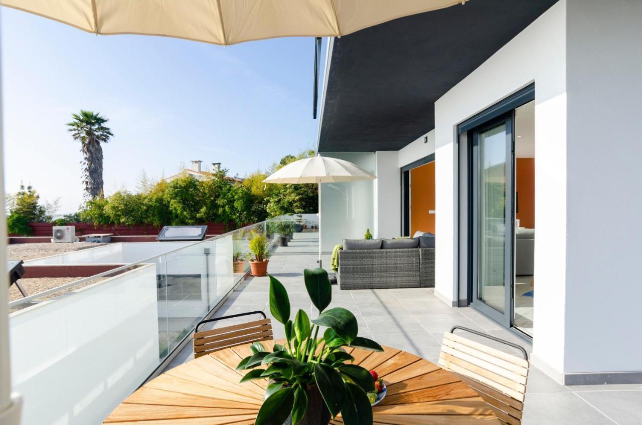 Ocean Views - New Private With Pool & Sea Views Nazare
