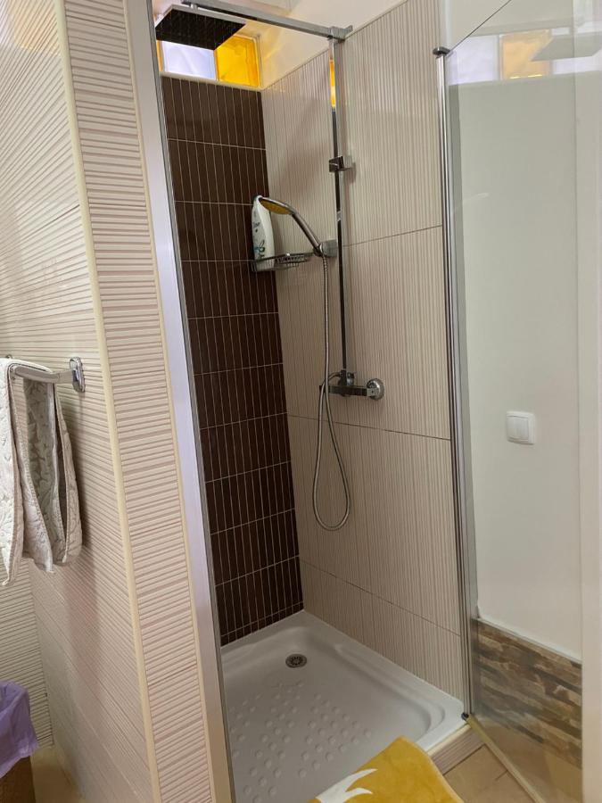 Isabela - Car For Free Apartment *