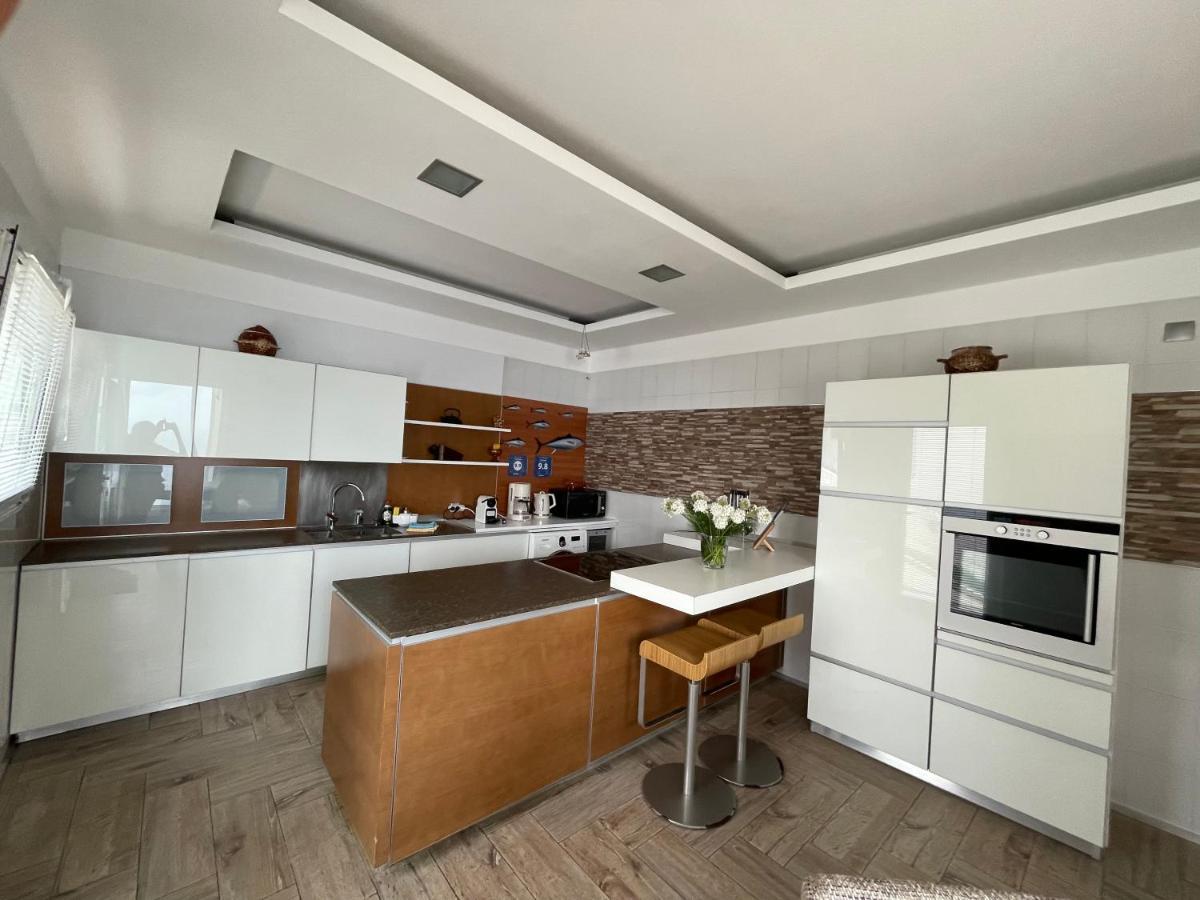 Isabela - Car For Free Apartment Canico (Madeira)