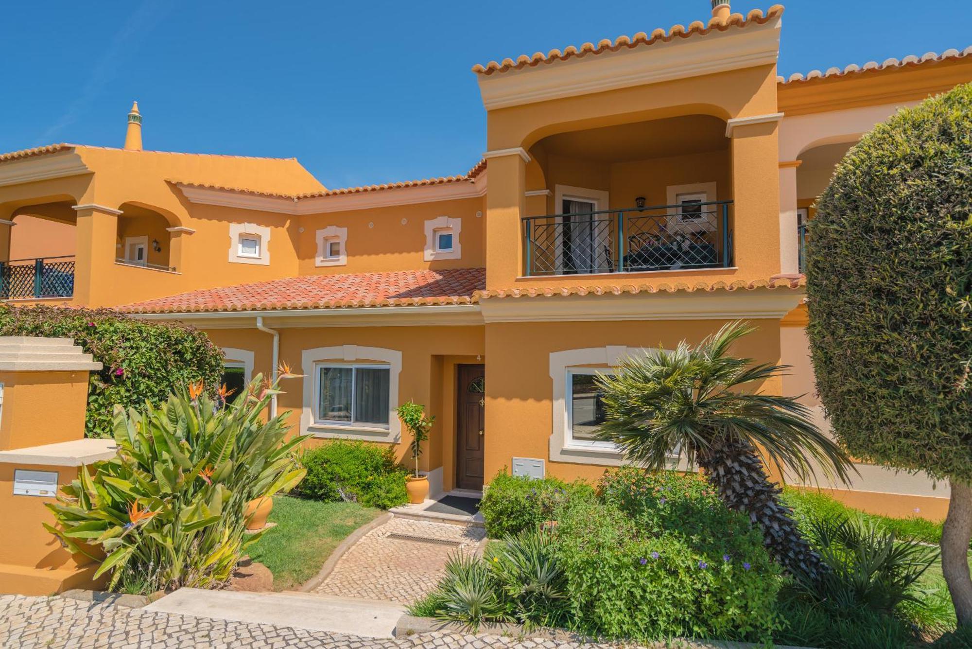 Villa Beautiful On Boavista Golf - Daily Service & Access