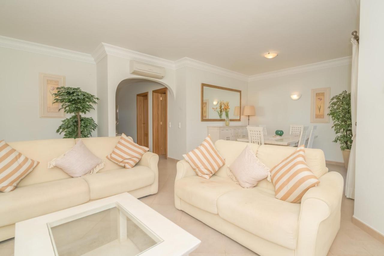 Beautiful On Boavista Golf - Daily Service & Access Villa *