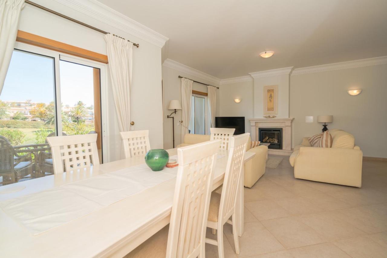 Beautiful On Boavista Golf - Daily Service & Access Villa