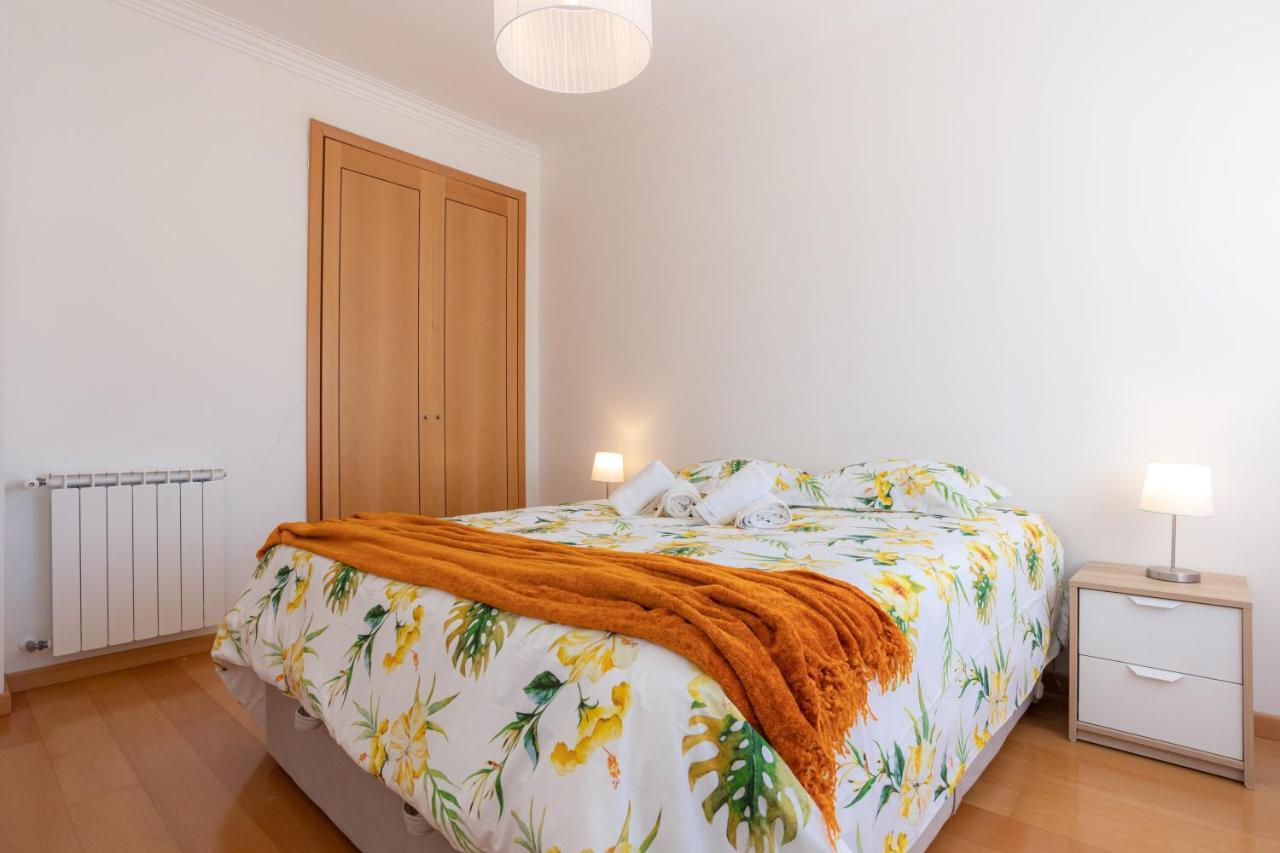Apartment Foz Village By Rent4all *