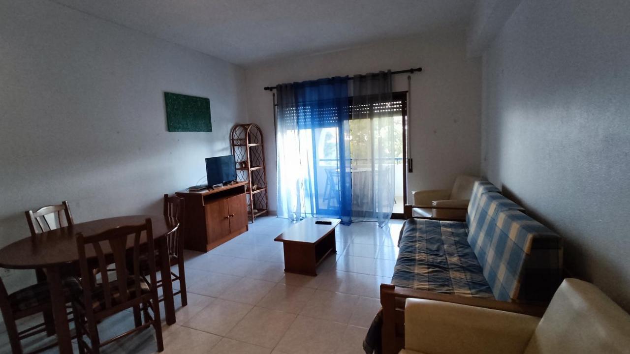 Apartamento 2a Palmeiras Com Piscina - Casas & Papeis