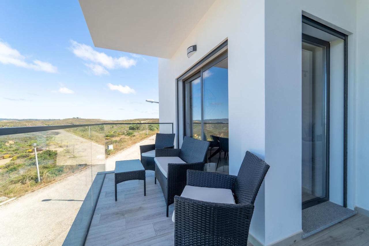 A Gaivota - Walking Distance To Monte Clerigo And Amoreira Beaches Appartement *
