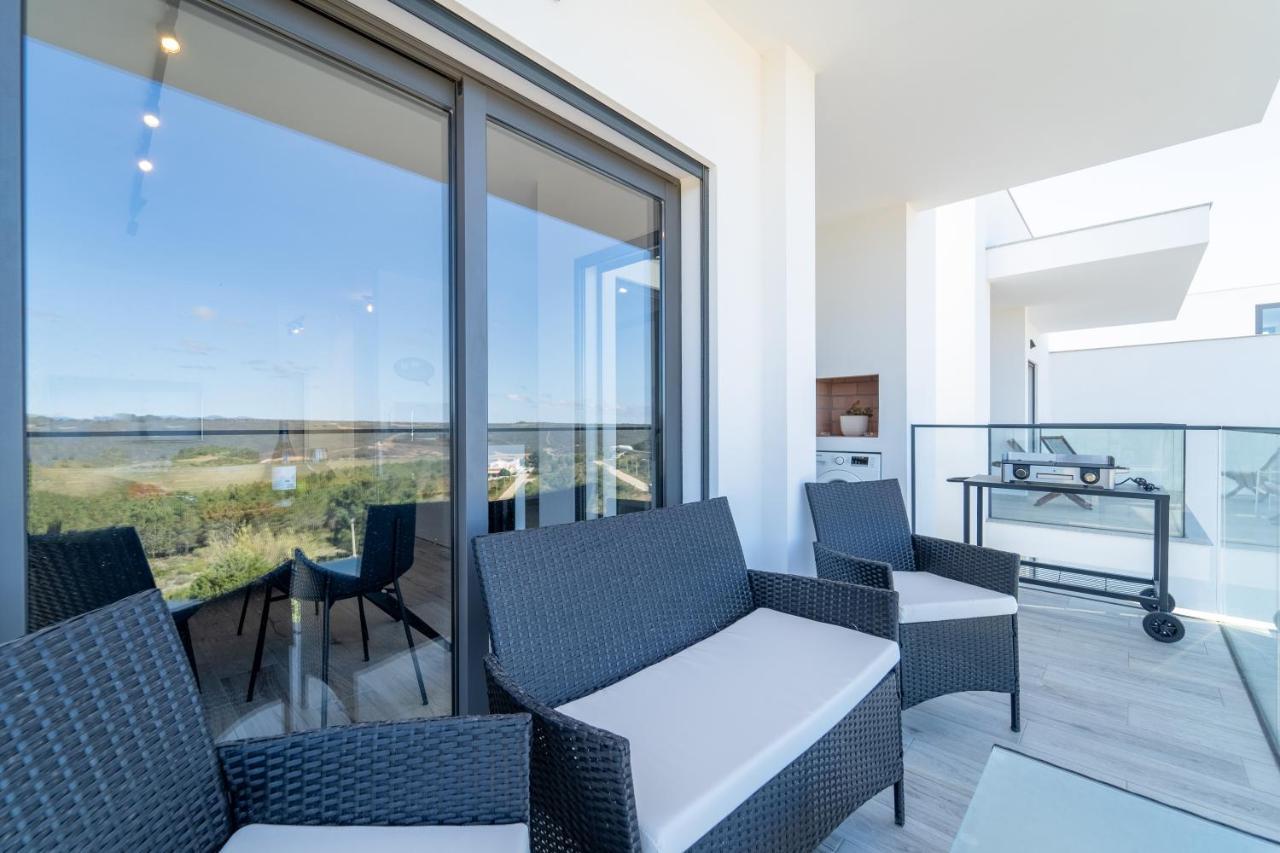 Appartement A Gaivota - Walking Distance To Monte Clerigo And Amoreira Beaches *
