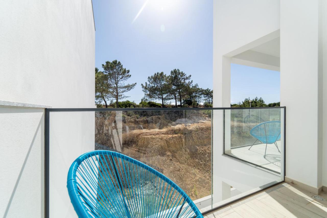 A Gaivota - Walking Distance To Monte Clerigo And Amoreira Beaches Apartment *