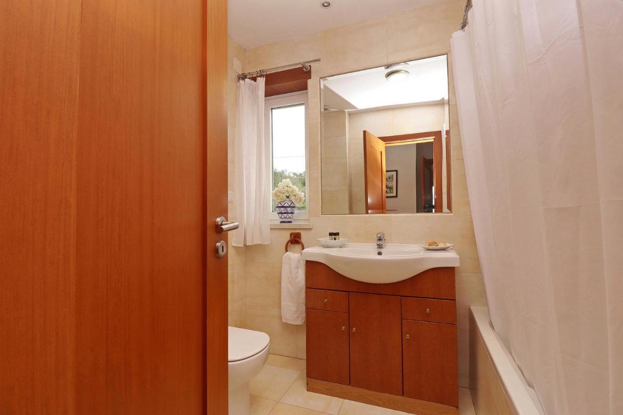 Vista Premium Sto Antonio Apartment *