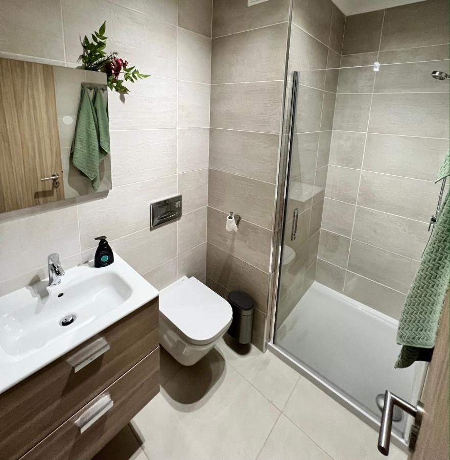 Apartment Mcrame Design Sea View, Beachfront, Swimming Pool, 2bdr, 2bar, 6 Pax, Da Rocha