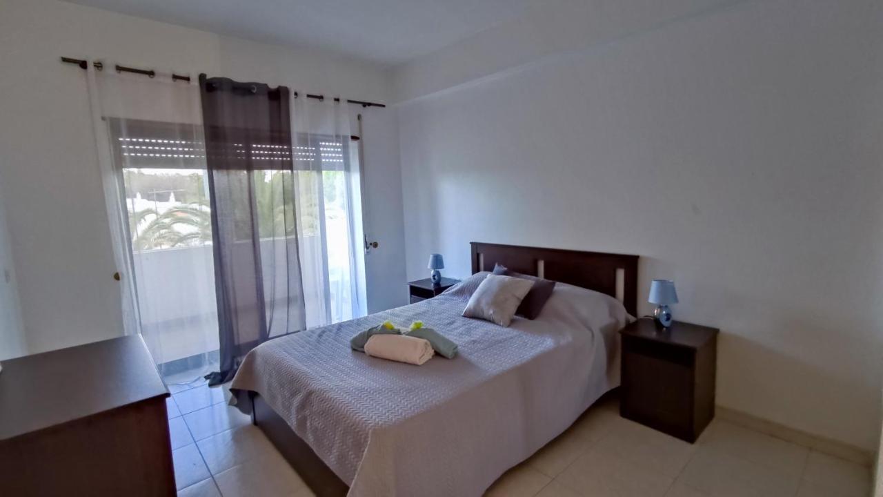 Apartamento 2a Palmeiras Com Piscina - Casas & Papeis Porches (Algarve)