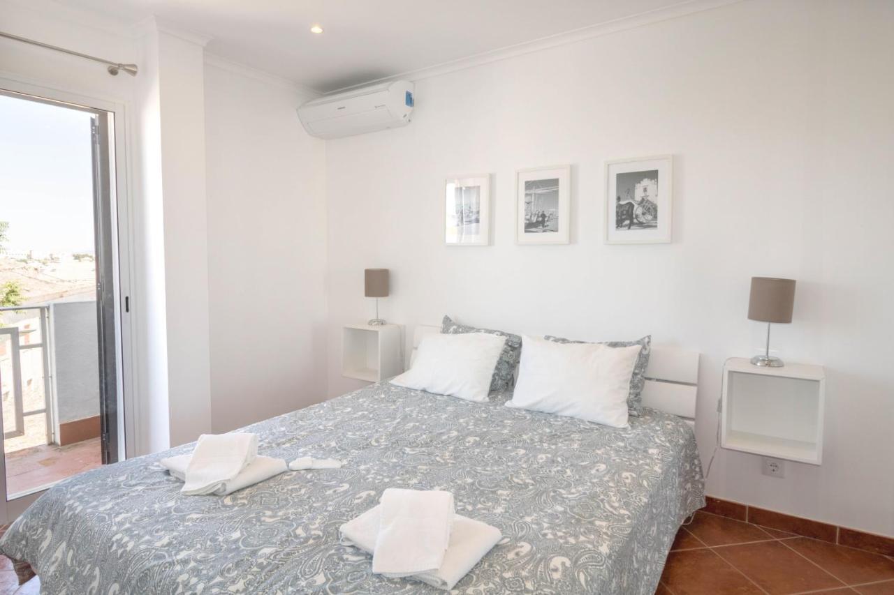 #008 T2 Tenis By Holidays Apartment