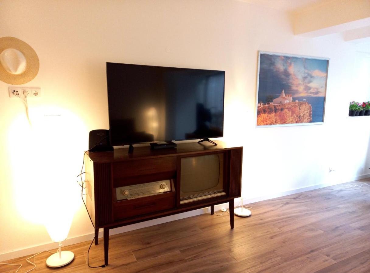 White Pearl Confy Spacious Lagos