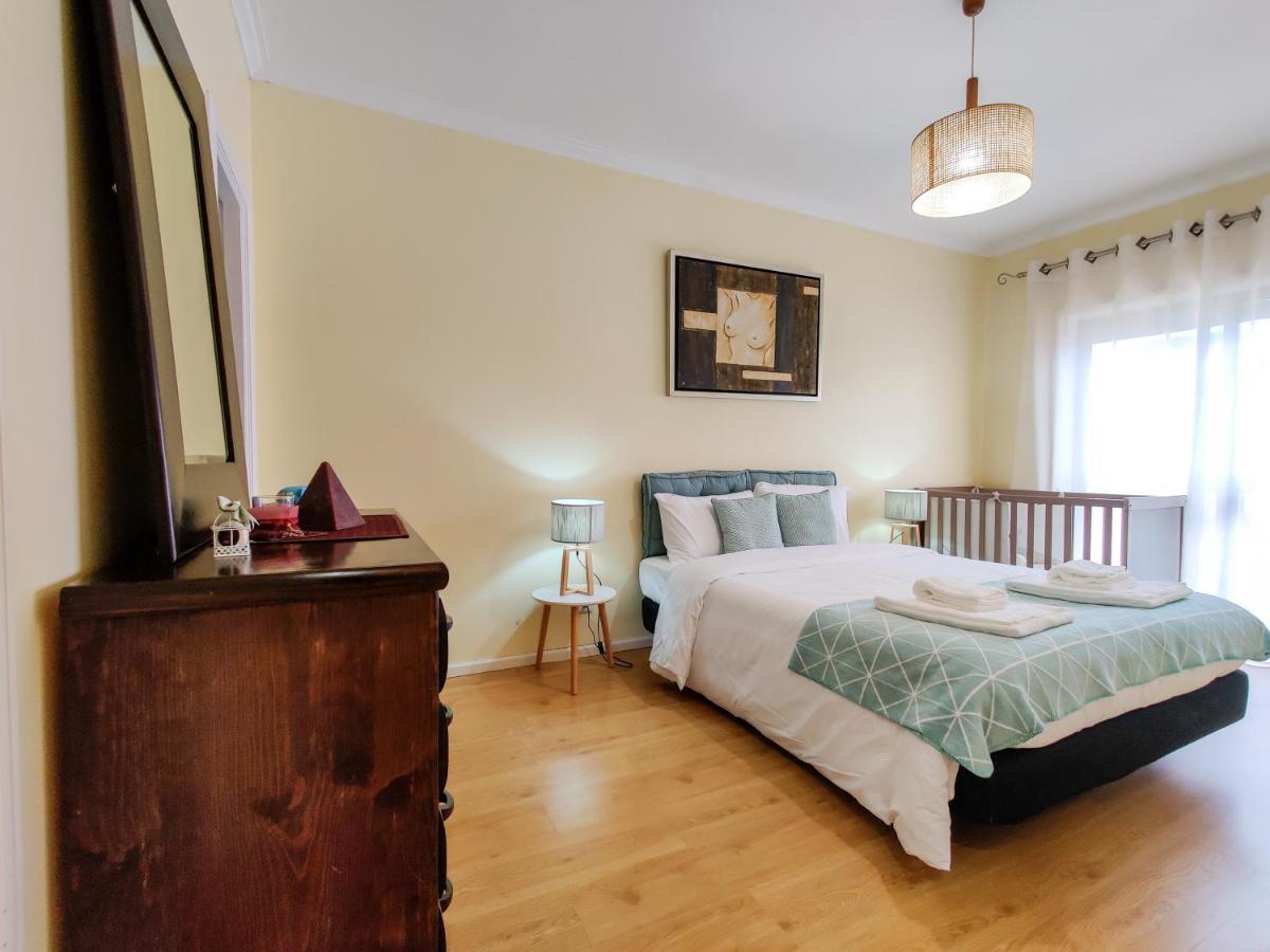 Ap Amorosa - 5 Minutes From The