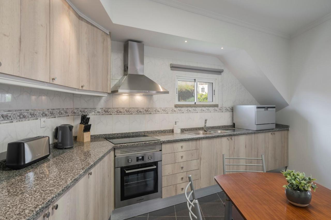 Intelsol Calheta By An Island Appartement