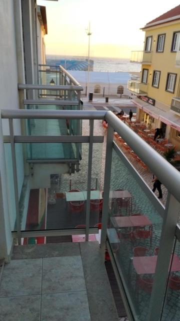 Blue Sea Apartment *