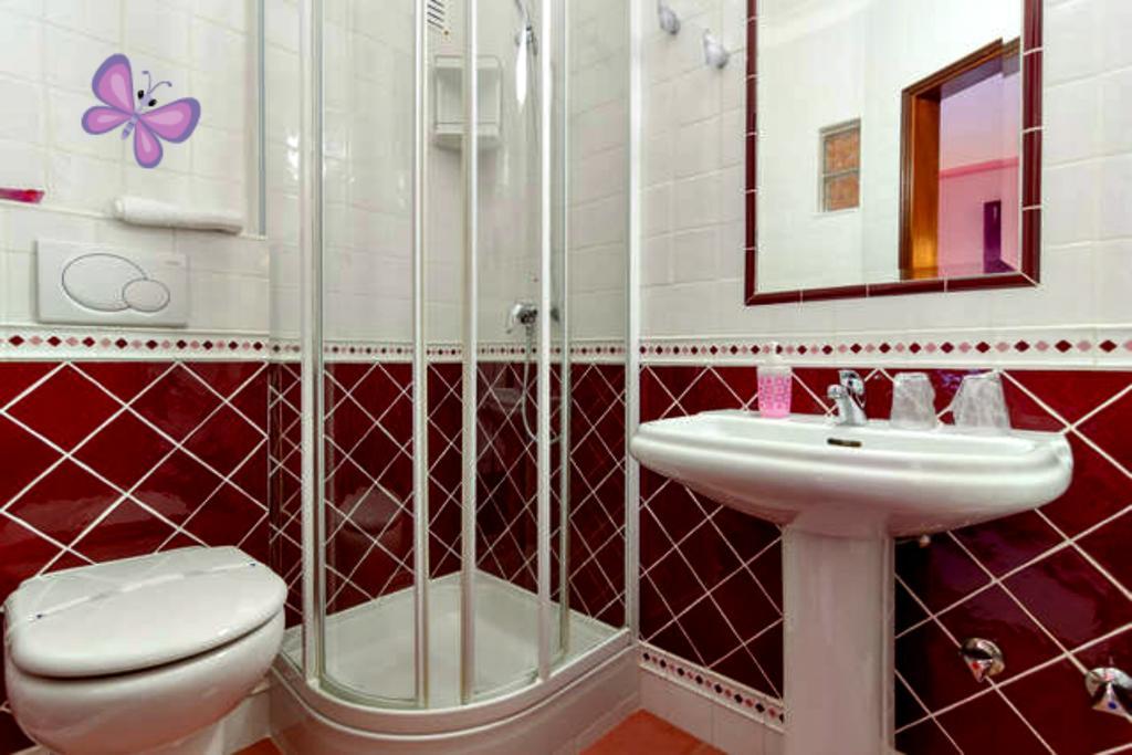 Atlantida Guest house