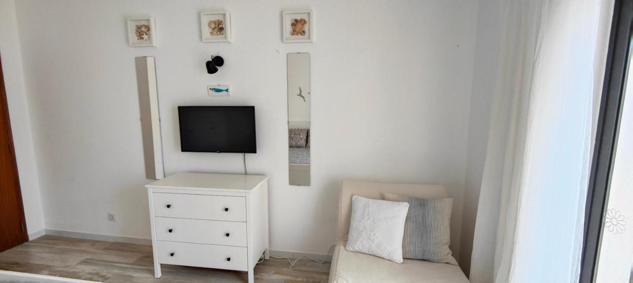 The Swallow's Rest House - Meia Apartment