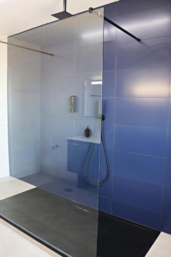 Vivenda Geminada Com Piscina A 10 Minutos A Pe Da Portimao