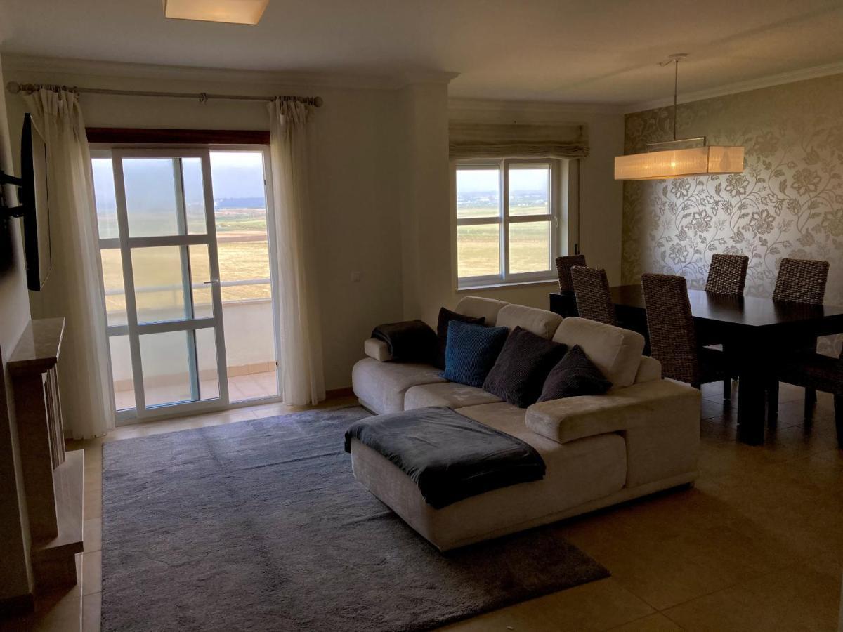 37 - Driftwood Ocean Peniche