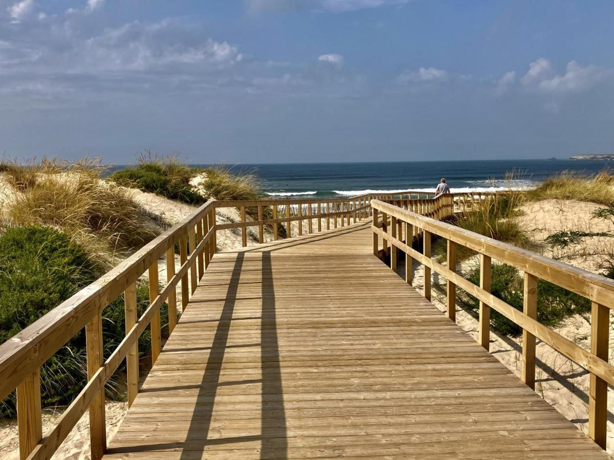 37 - Driftwood Ocean Peniche