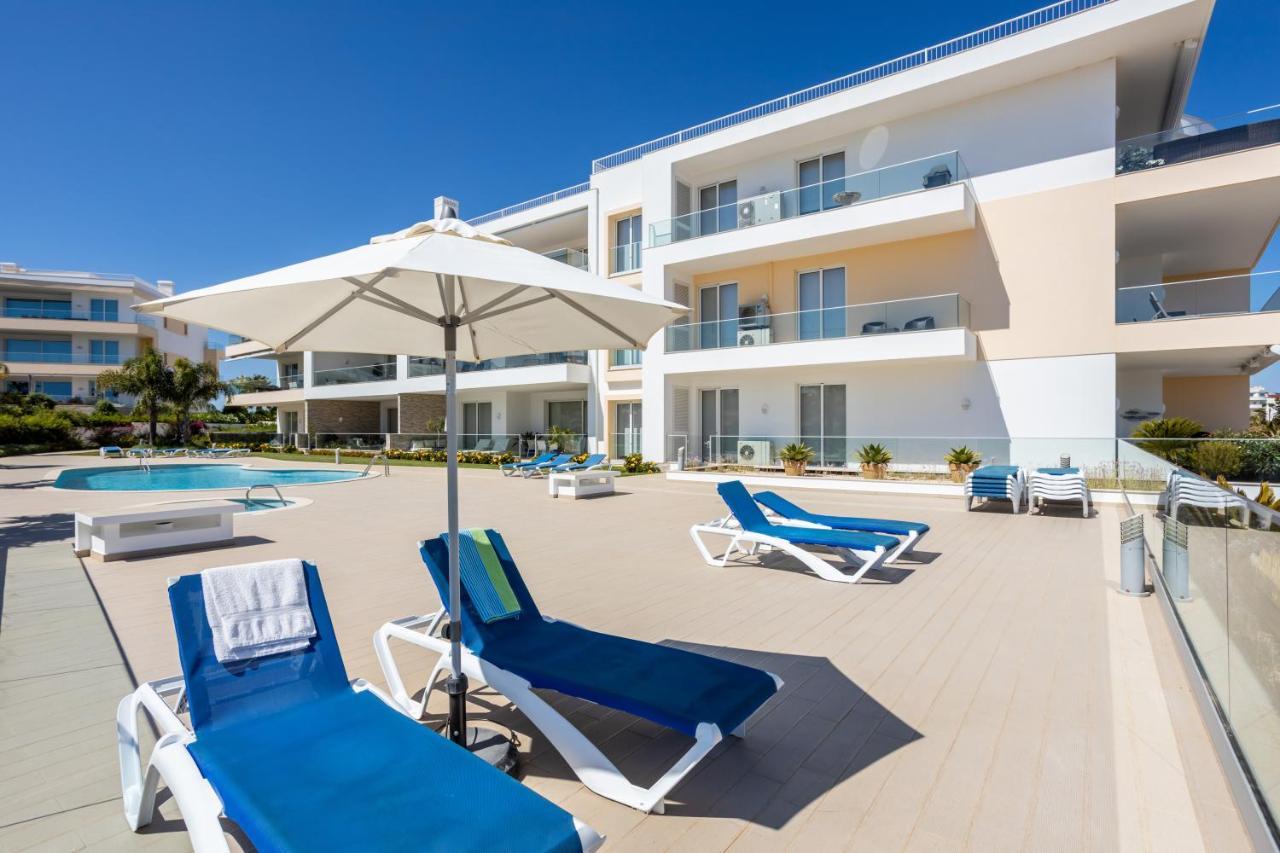 Apartment Coolhouses Algarve Lagos, 3 Bed Modern Flat, Outdoor & Indoor Pools, Gym, A Vida *