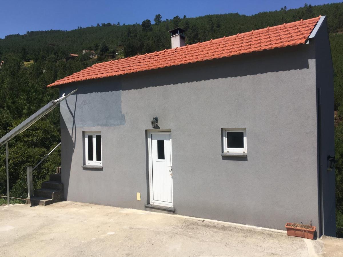 Casas Da Nascente Farm stay Loriga
