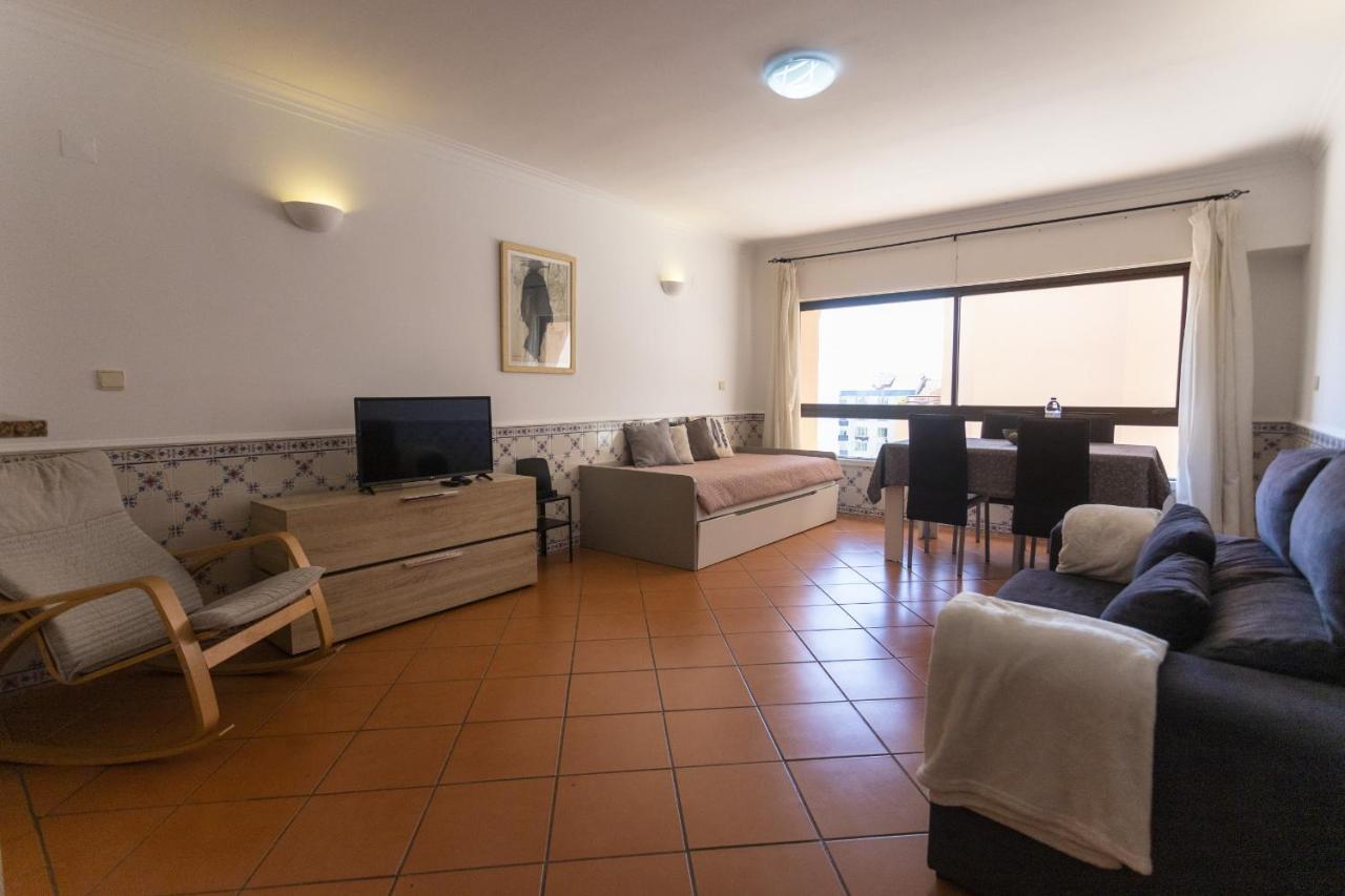 Apartment By Acasadascasas *