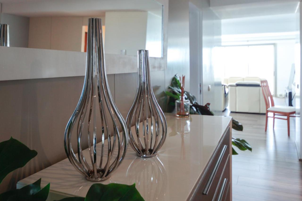 Outstanding Penthouse With Amazing Sea Views *