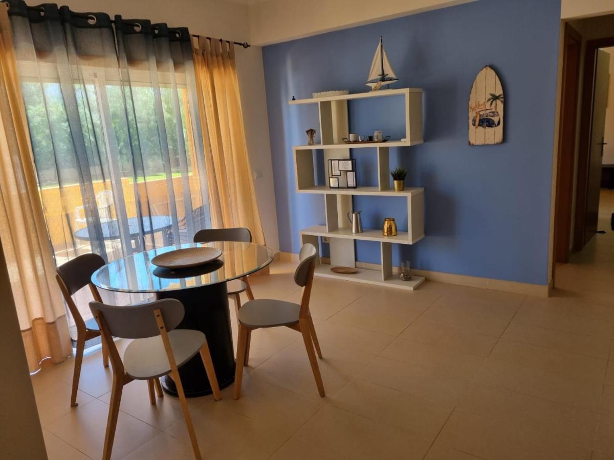 Marinho - 2 Bedroom 2 Bathroom Ground Floor With Communal Pool And Gardens *