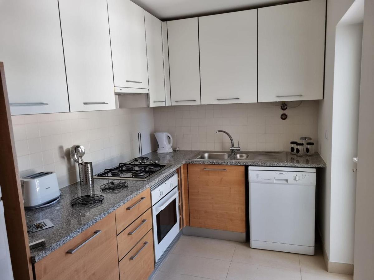 Marinho - 2 Bedroom 2 Bathroom Ground Floor With Communal Pool And Gardens Apartamento
