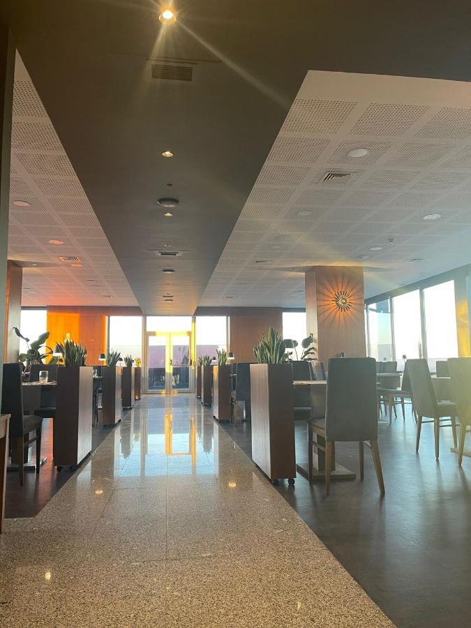 Versatile Hotel 4*