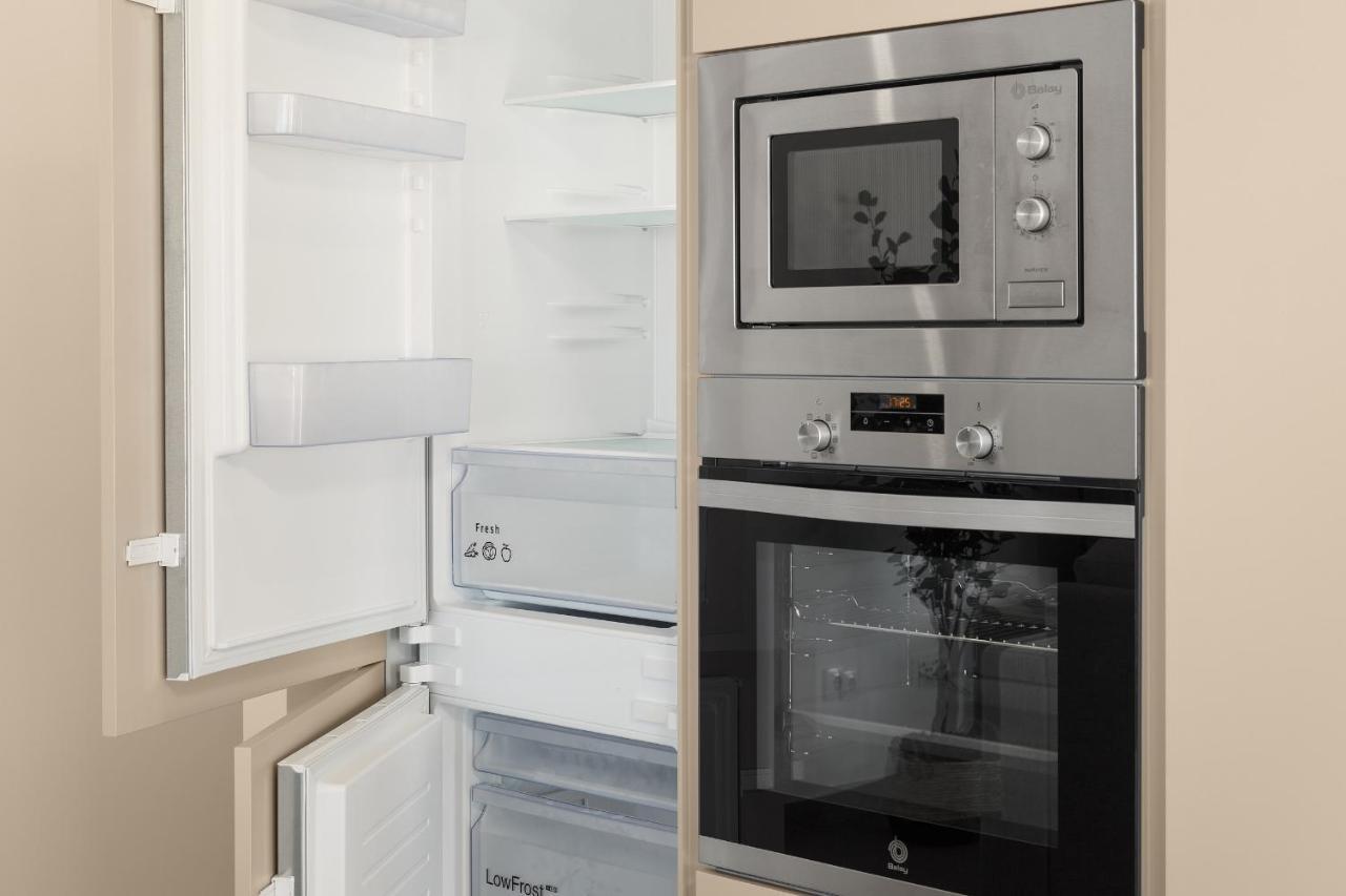 Apartment Views Aa - By Sch *