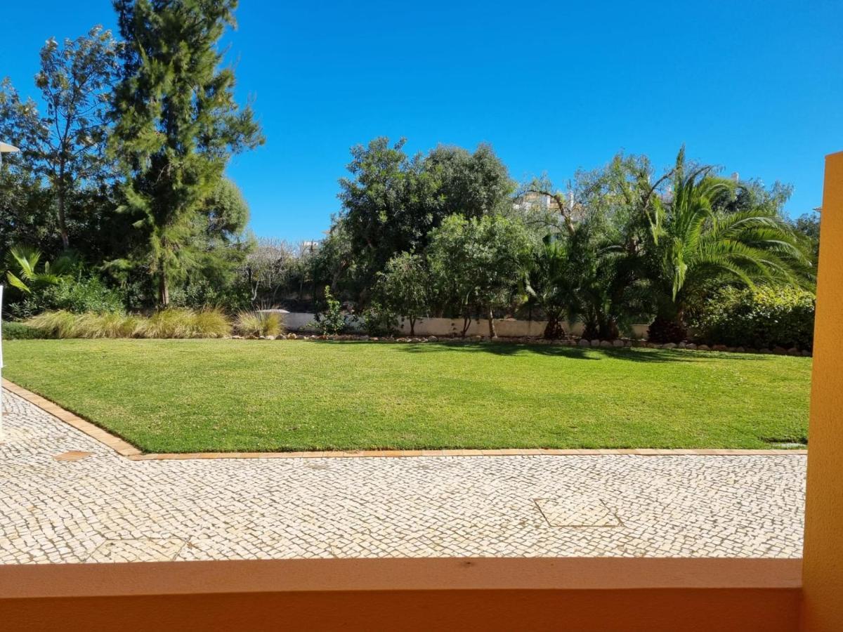Apartment Marinho - 2 Bedroom 2 Bathroom Ground Floor With Communal Pool And Gardens