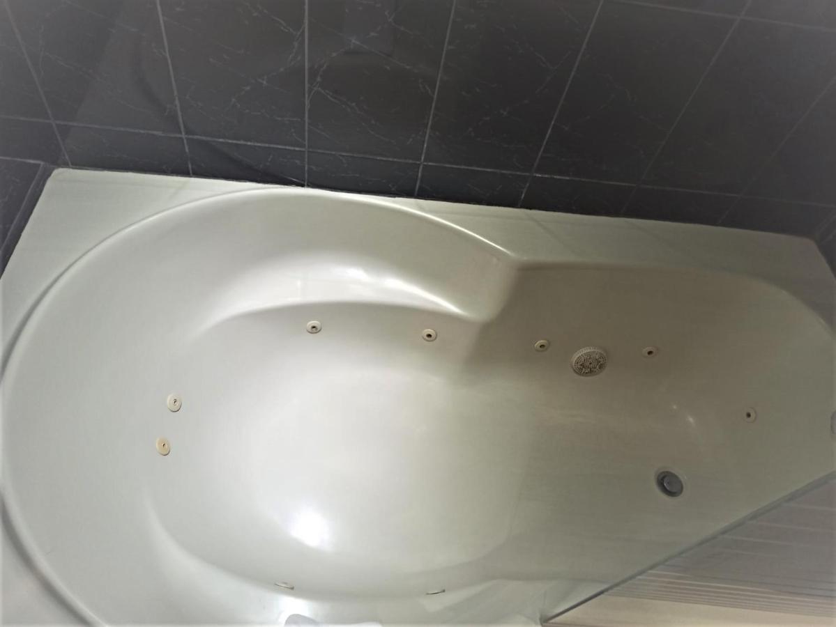 Aparthotel Parque Amendoeiras 2*