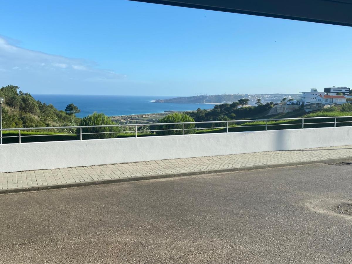 Villa With Views Over The Atlantic Ocean And Swimming Pool Famalicao