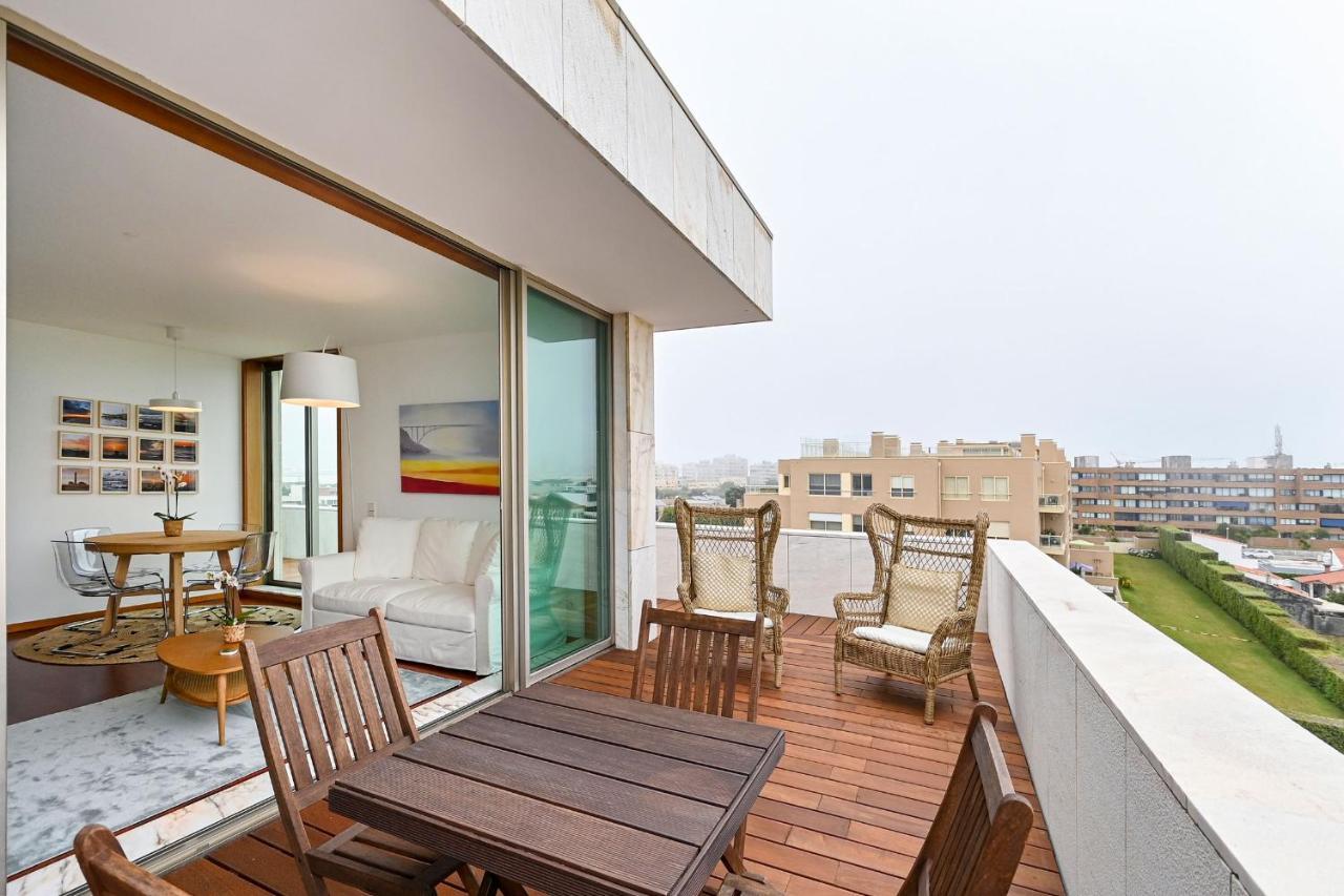 Leca Front Luxury Penthouse *