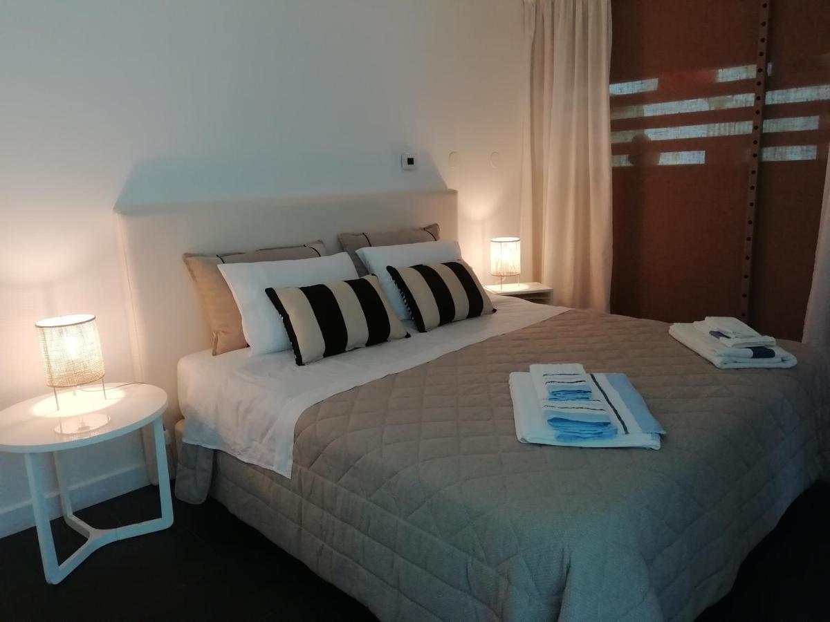 House 4 * Nazare