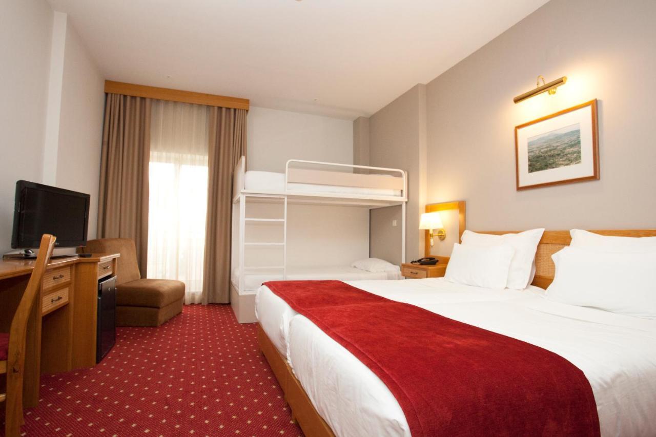 Hotel Rainha D. Amelia, Arts & Leisure