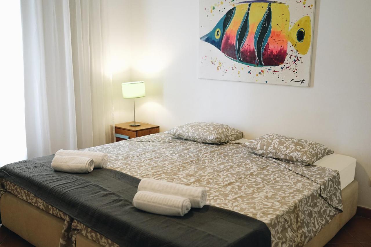 Apartamento Wonderful Flats With Pool By Host Wise