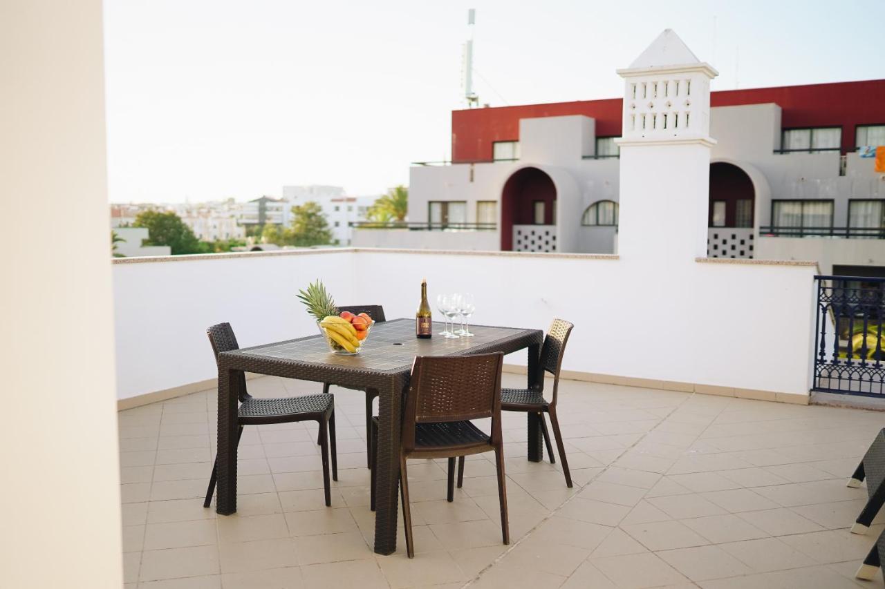 Wonderful Flats With Pool By Host Wise *