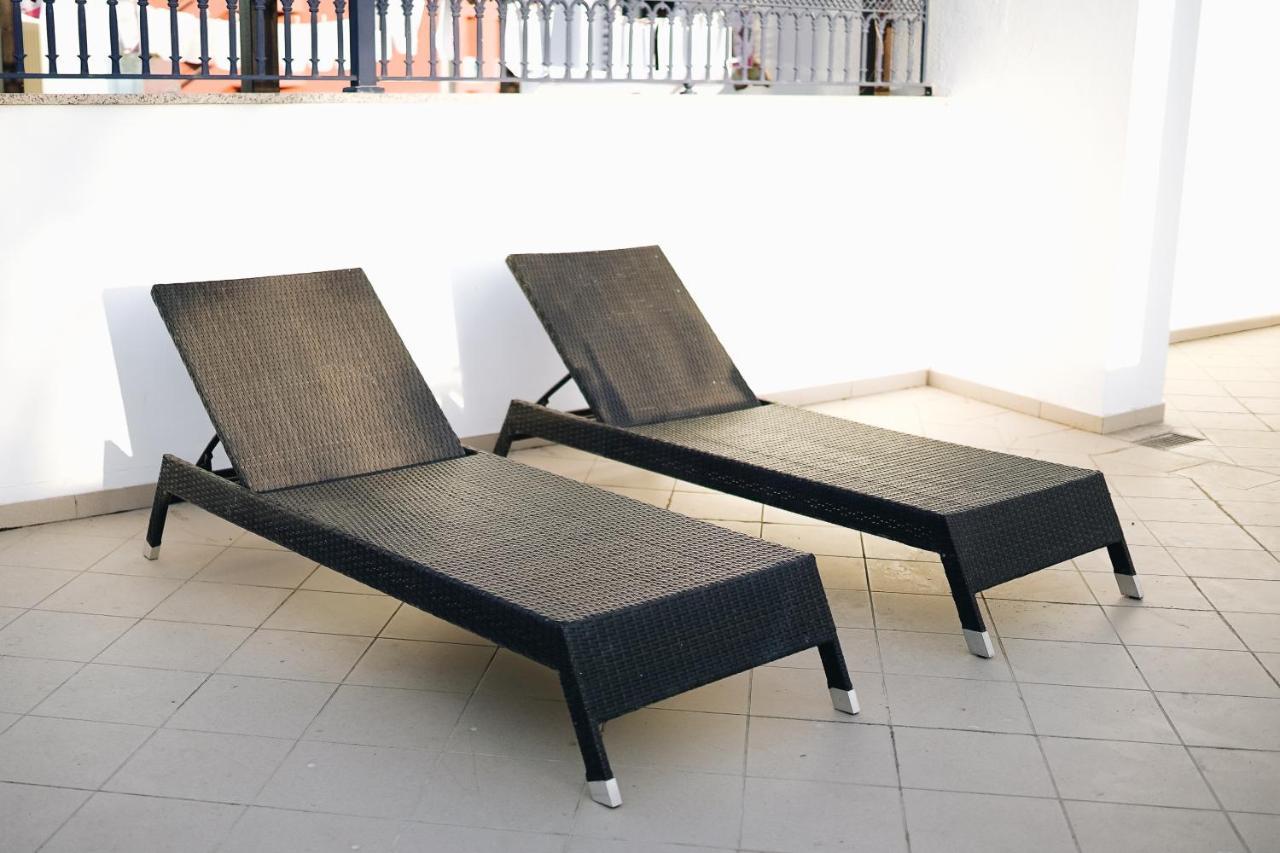 Apartamento Wonderful Flats With Pool By Host Wise