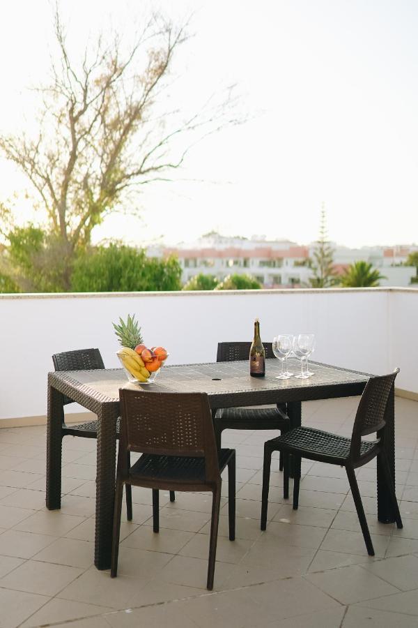 Wonderful Flats With Pool By Host Wise Apartamento