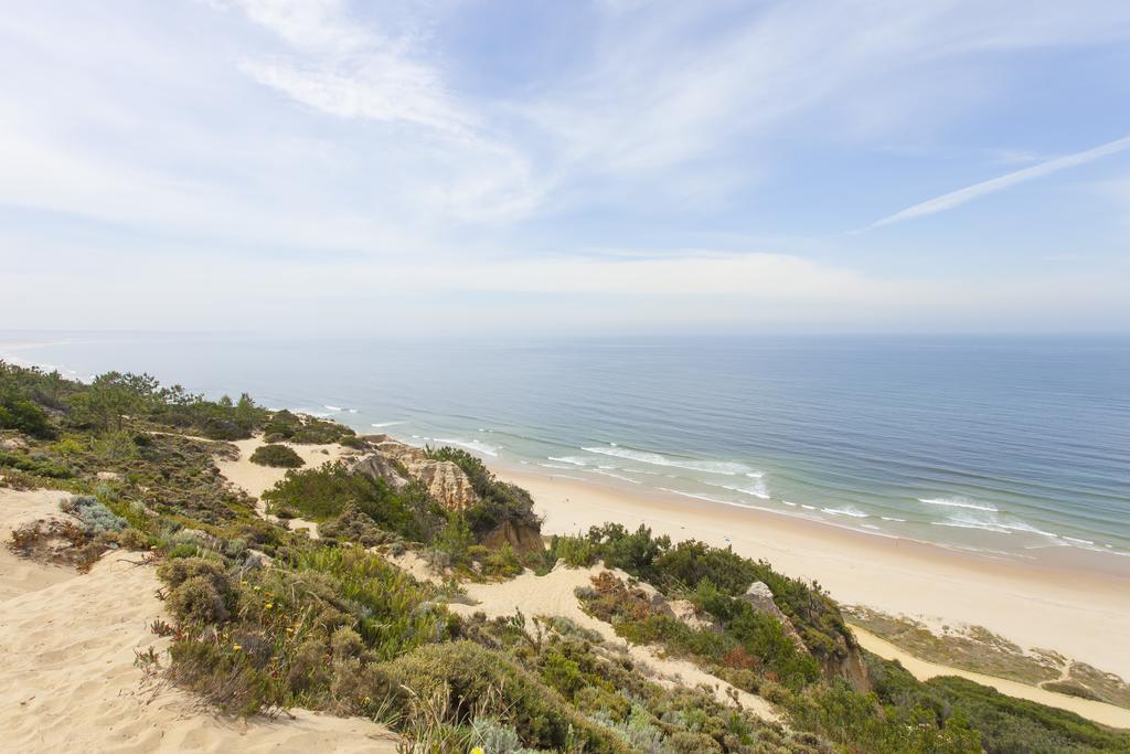 Bed & Breakfast Lisbon Waves Surf Almada
