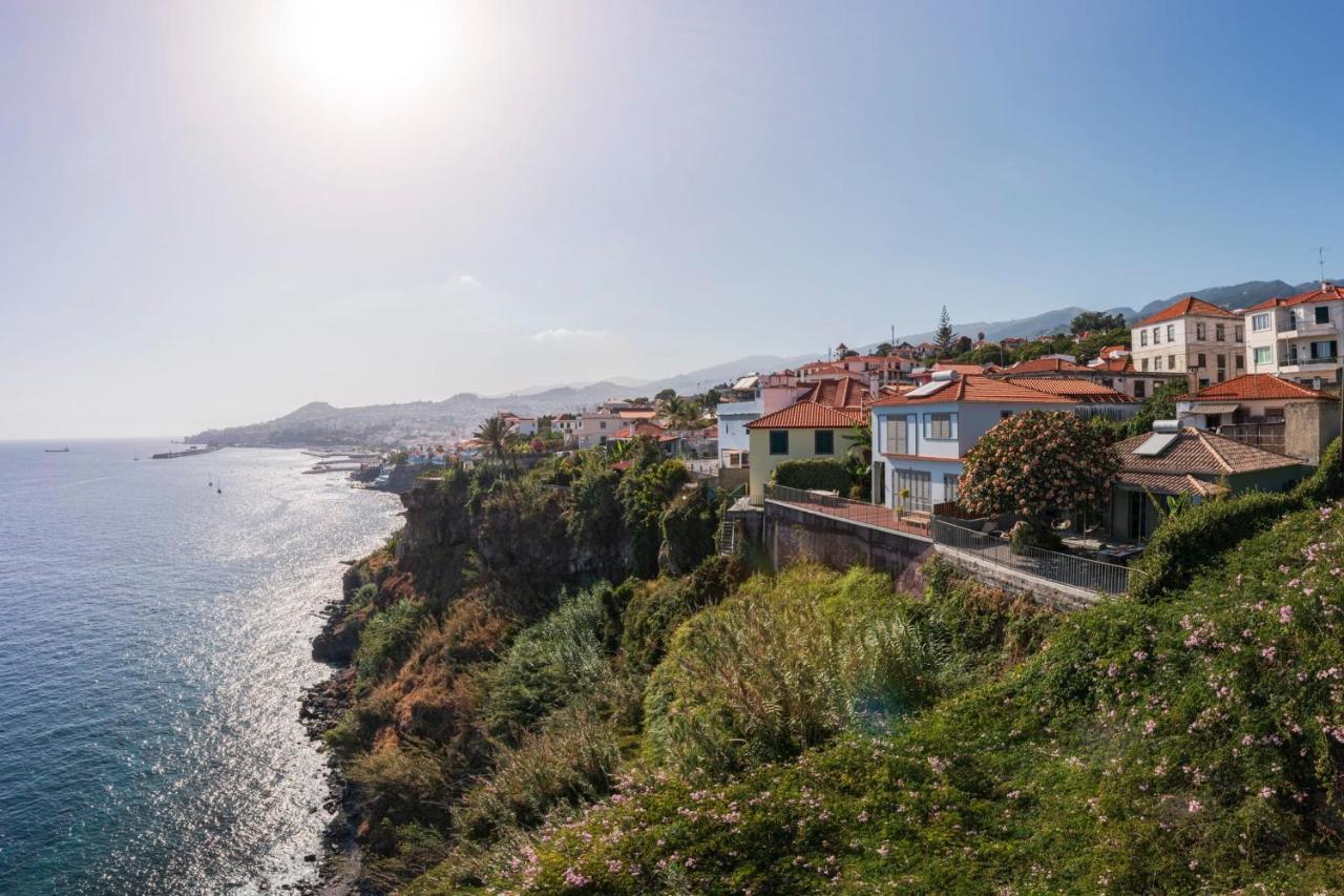 Lazareto Mar By An Island Holiday home Funchal (Madeira)
