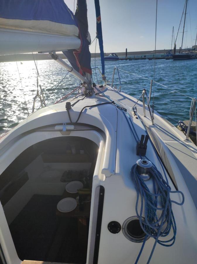 Vrs - Budget 21 Ft Boatel Parking Botel