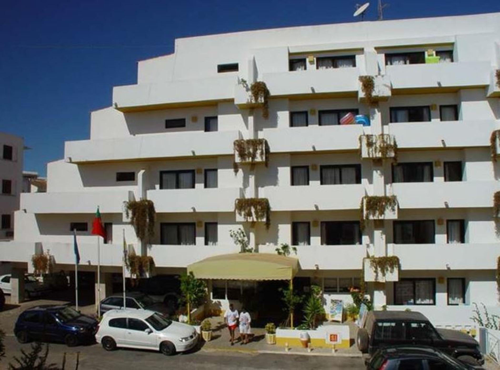 Cheerfulway Ouranova Apartahotel